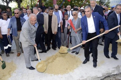 Çamlıyayla'da Kanalizasyon İnşaatının Temeli Atıldı