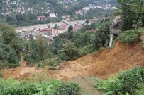 Rize'de Şiddetli Yağışın Neden Olduğu Sel Ve Heyelanlarla İlgili Hasar Tespit Çalışmaları Sürüyor