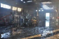TRAFO PATLAMASI - Uşak'ta Çıkan Fabrika Yangını Söndürüldü
