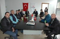 BÜLENT BELEN - Bülent Belen Türk Kızılay'ını Ziyaret Etti
