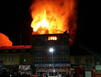 Öğrenciler yanıyordu Karabük'te yangın!