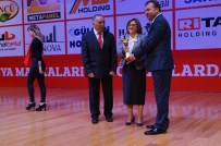 ÜMIT ÖZDAĞ - Ödül Töreninde 'Suriye' Gerginliği