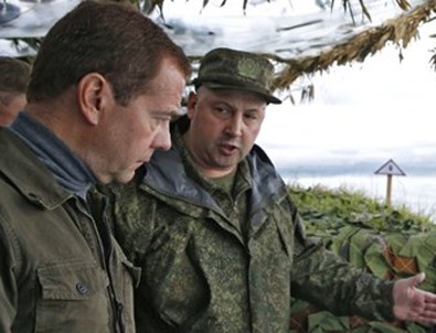 Medvedev: Esad'ı destekleme hedefimiz yok