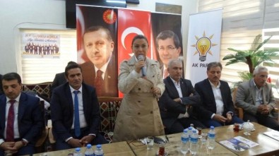 AK Parti Malatya Milletvekili Öznur Çalık, Doğanyol Ve Pütürge İlçelerini Ziyaret Etti