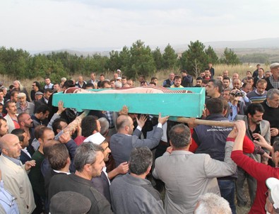'Ankaralı Namık'ın cenazesi toprağa verildi