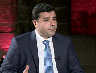 Demirtaş: Seçilirsek askere 1000 lira maaş