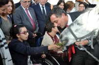 GÜNGÖR AZİM TUNA - Down Sendromlu Ve Bedensel Engelli Çocuklara Atlı Terapi