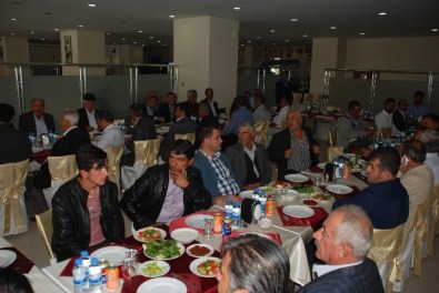 Grup Başkan Vekili Gölbaşı İlçesinde Muhtarlarla Bir Araya Geldi