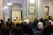 ŞAKIR ÖNER ÖZTÜRK - Mardinli Gençler Sabah Namazında Buluştu