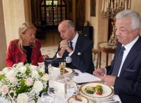 PARİS BÜYÜKELÇİSİ - Paris Büyükelçisi Akil'den G20'ye Katılacak Ülkelerin Elçilerine Yemek