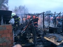 Sakarya'da Baraka Yangını