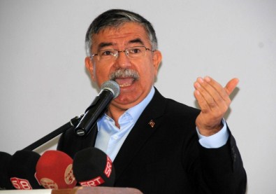 'Türkiye'de 'Dün' Dersi Verilmeli'