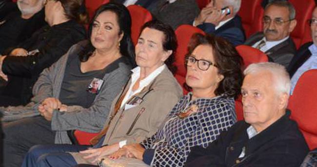 Fatma Girik 57 yıllık hayat arkadaşı Memduh Ün'e böyle veda etti
