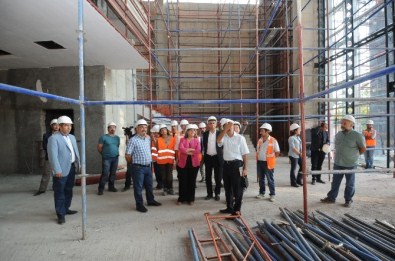 Eş Başkanlar Kültür Ve Kongre Merkezi İnşaatını Denetledi