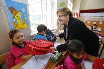 Konak'ta Eğitime Destek Sürüyor