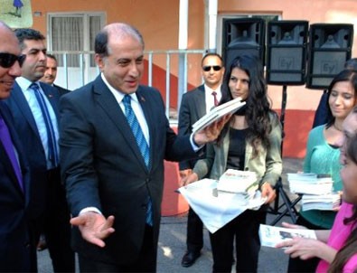 Amasya'da '50 Okula 50 Bin Kitap' Kampanyası