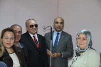 CAHİT SITKI TARANCI - Başkan Kerimoğlu'ndan Görme Engellilere Beyaz Baston
