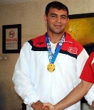 İLHAN ÇITAK - Kayseri Şekerspor İşitme Engelli Güreşçisi Avrupa Şampiyonu Oldu