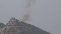ASKERİ KONVOY - Şemdinli'de Askeri Aracın Geçişi Sırasında Patlama