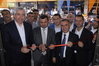 AK Parti Ergani'de Seçim Bürosu Açtı