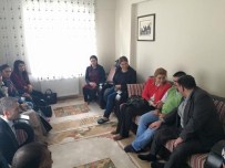 BENNUR KARABURUN - Başkan Meral AK Parti Bursa Milletvekili Karaburun İle Bir Araya Geldi