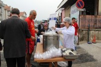 KAPALI ÇARŞI - Biga Belediyesi Aşure Dağıttı