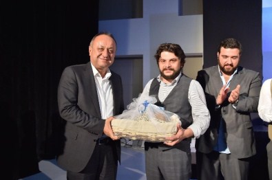 Kastamonu'da 'Eskitilmiş Kılıç' Tiyatro Oyunu Sahnelendi