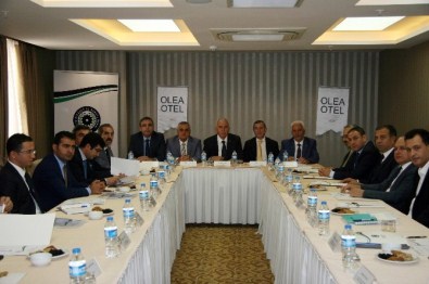 Suriyelilerin Durumu Masaya Yatırıldı