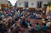 Zihni Paşa Camii Görevlileri, Öğrencileri Ödüllendirdi