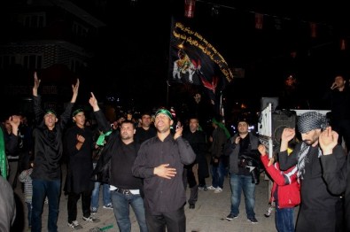 Caferiler 'Tasua Gecesi'nde Bir Araya Geldi