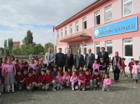 FAIK ARıCAN - Eğitim Öğretime Yeni Başlayan Atatürk İlköğretim Okulu Bahçesine 45 Fidan Dikildi