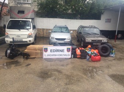 Enez'de 7 Kaçak Göçmen Ve 3 Organizatör Yakalandı