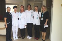 KARAMANOĞLU MEHMETBEY ÜNIVERSITESI - Fransız Hemşire Stajını Karaman Devlet Hastanesinde Yapıyor