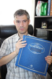 Görme Engelliler İçin 'Seçme Dualar' Kitabı Hazırladı