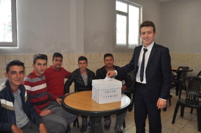 Korkuteli Anadolu İmam Hatip Lisesi'nde Başkanlık Seçimi