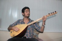 OZAN ARIF - Ozan Arif Atılgan Eskişehir Ülkü Ocaklarına Konuk Oldu