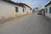 İSHAKÇELEBI - Saruhanlı Yollarına Büyükşehir Eli Değdi