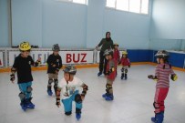 FATIH YıLMAZ - Yozgat Çözüm Koleji Öğrencileri Buz Pateni Eğlenip Ders Sterisini Atıyor