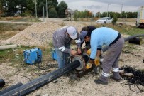 DÜMREK - Büyükşehir Ekipleri Dümrek'te Hatları Yeniliyor