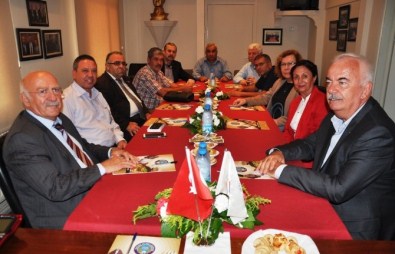 Eski Bakan Zekeriya Temizel Ödemiş'te STK'ları Ziyaret Etti