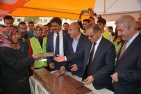 MURTAZA YETIŞ - Kilis Belediyesi Bin 500 Kişiye Aşure Dağıttı