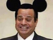 Mickey Mouse kulaklı Sisi fotoğrafına 3 yıl hapis Haberi