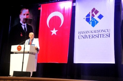 Hasan Kalyoncu Üniversitesi'de Akademik Yıl Açılış Töreni Cumhurbaşkanı'nın Katılımıyla Gerçekleştirildi
