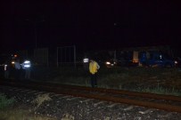YOLCU TRENİ - Nazilli'de Trenin Çarptığı Şahıs Ağır Yaralandı