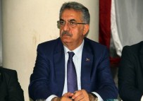 ÜCRETSİZ ULAŞIM - Yazıcı'dan Sorunlarının Unutulmamasını İsteyen Esnafa, 'Hard Diskli' Espri