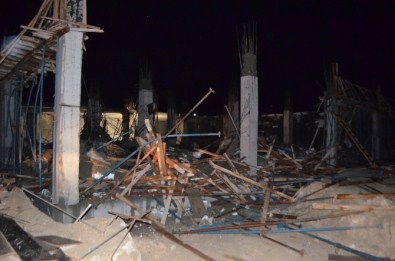 AVM İnşaatı Çöktü Açıklaması 5 Yaralı