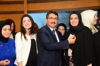 İSMAIL BILEN - Şehzadeler Kadın Kolları Yeni Üyelerine Rozetlerini Taktı