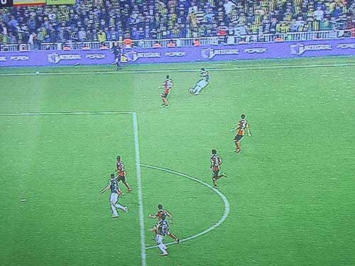 Fenerbahçe'nin golü ofsayt mı?