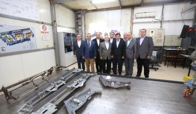 Başbakan Davutoğlu Esnafı Ziyaret Etti