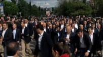 KADIR TOPBAŞ - Başbakan Esnaf Ziyareti Yaptı
